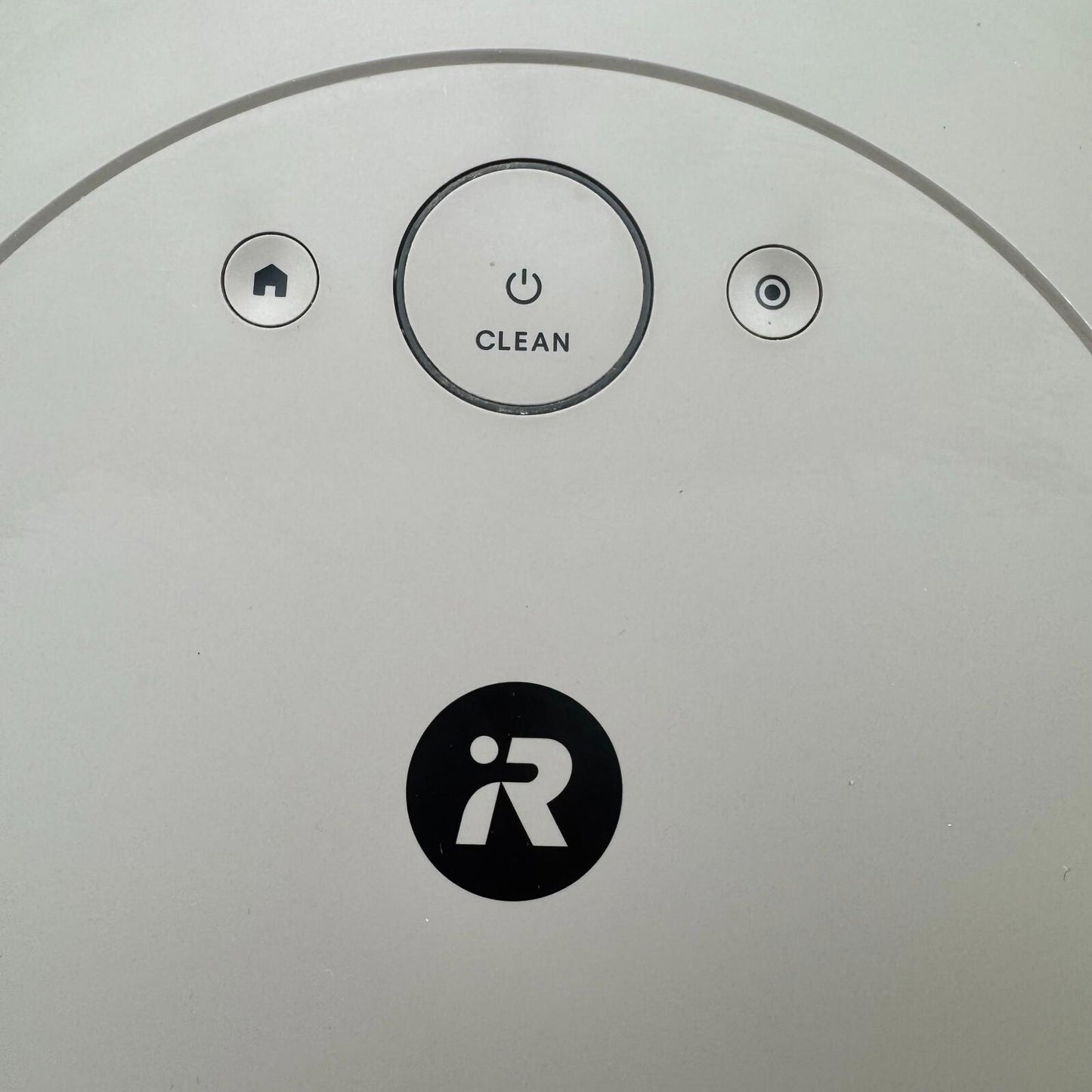 DEFECTIVE iROBOT ROOMBA i1 ROBOT VACUUM *STAYS ON LOOP / BAD BOARD*