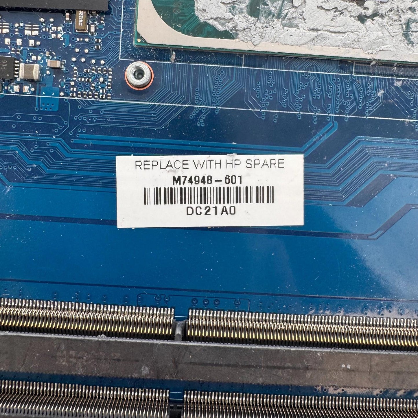 DEFECTIVE HP PAVILION 15-EG MOTHERBOARD M74948-601 *FOR PARTS OR REPAIR*