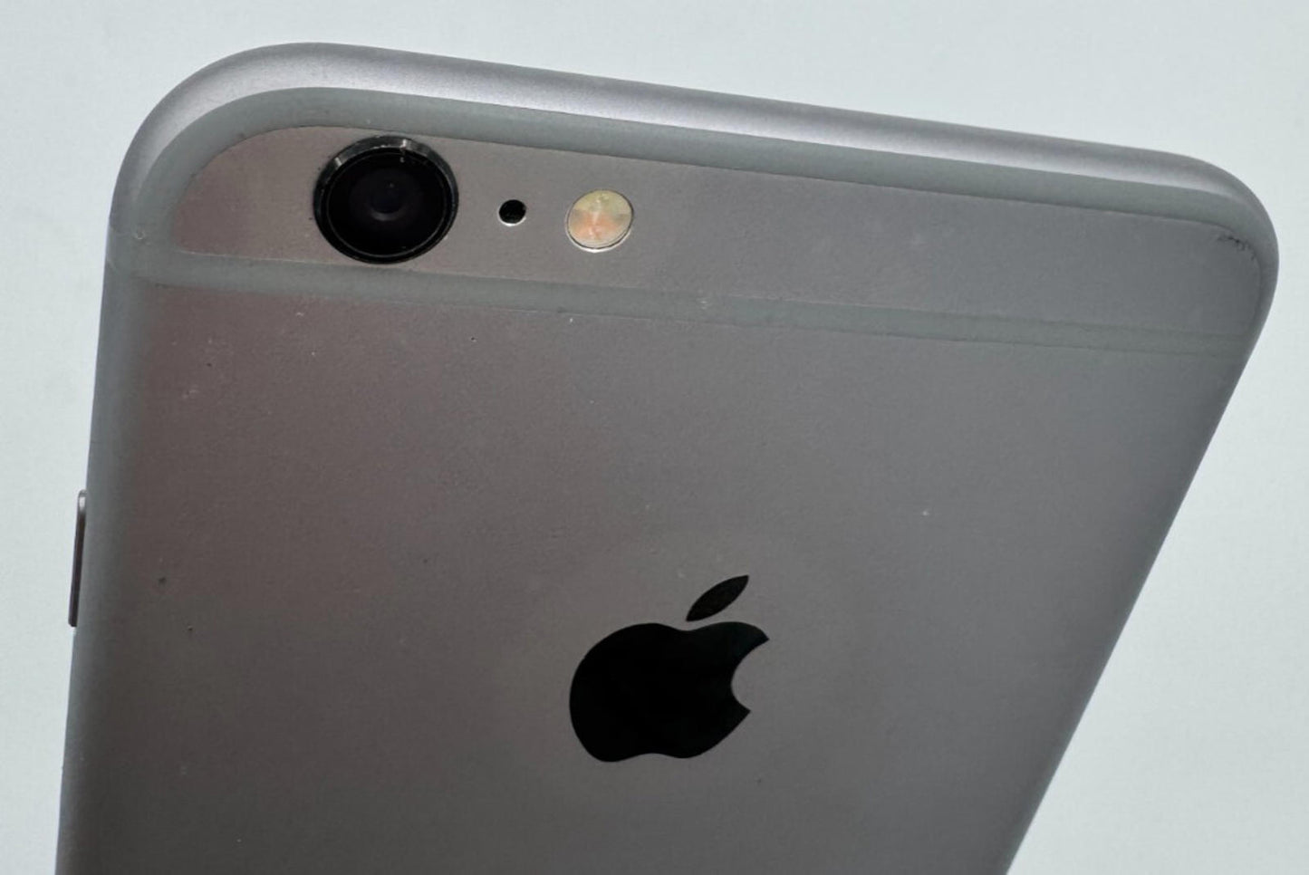 DEFECTIVE IPHONE 6 PLUS SPACE GRAY 64GB *FOR PARTS*