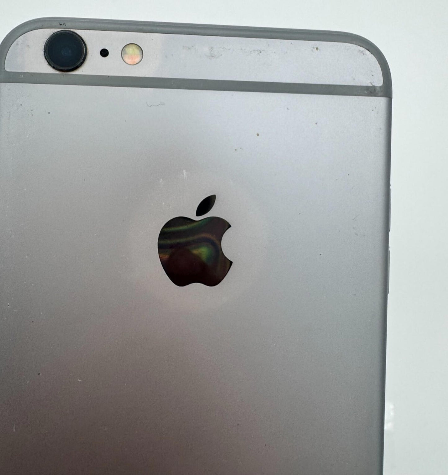 DEFECTIVE IPHONE 6S PLUS GRAY 32GB *FOR PARTS*