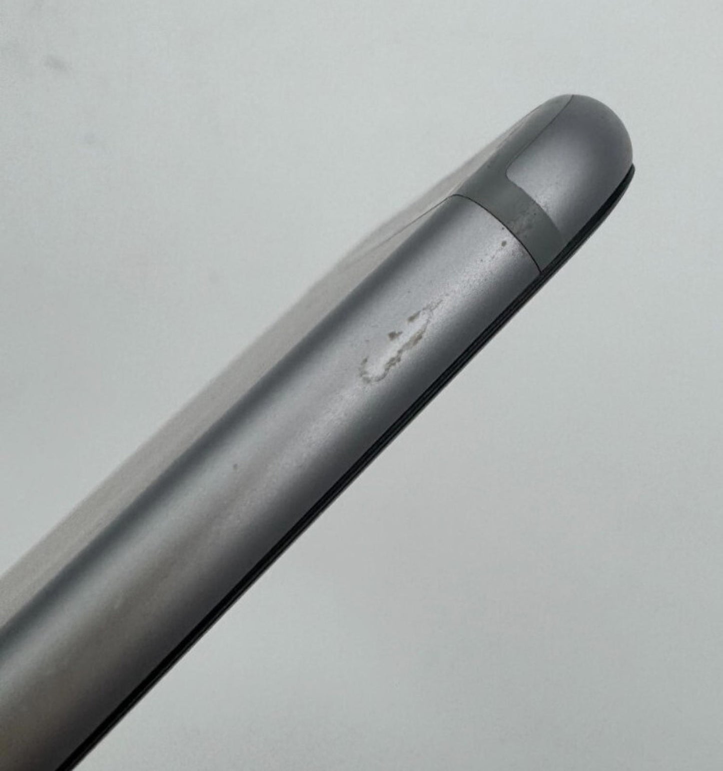 DEFECTIVE IPHONE 6S PLUS GRAY 32GB *FOR PARTS*